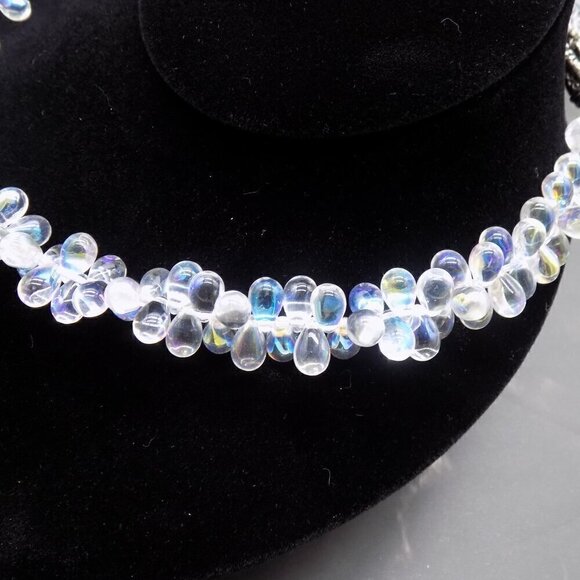 Vintage AB Aurora Borealis Choker Necklace Glass Teardrop Cluster Toggle Closure - Picture 3 of 8